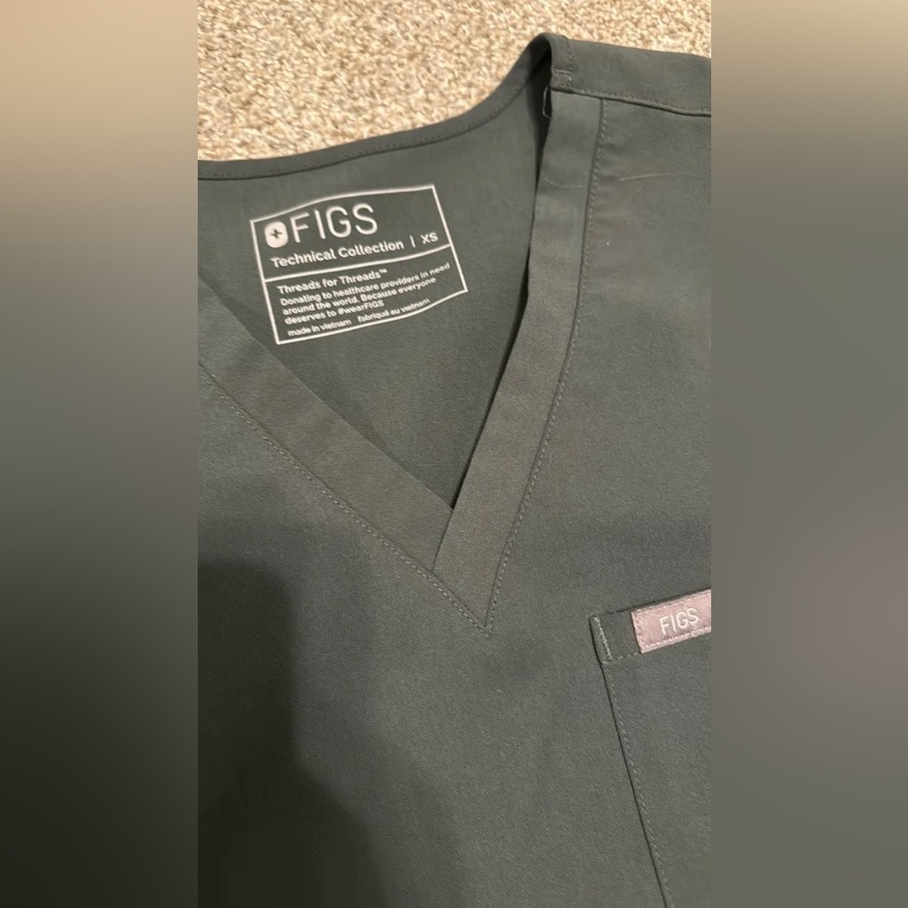 Figs Scrub Set - image 3